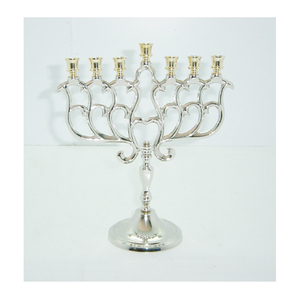 Portavelas de Menorah de latón de lujo de estilo indio hecho a mano, candelabro de Menorah de estilo israelí Premium decorativo para Festival judío - Product Image 3