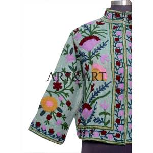 Veste en coton tricoté matelassée Suzani respirante pour femmes Broderie élégante Confortable Poche ouverte sur le devant Tendance Hiver - Product Image 2