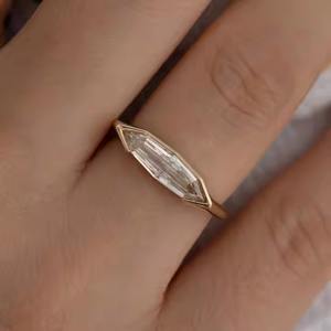 Elegante anillo de compromiso solitario de oro amarillo de 14 quilates Original VVS Moissanite Diamond Unique Marquise Cut para bodas - Product Image 1