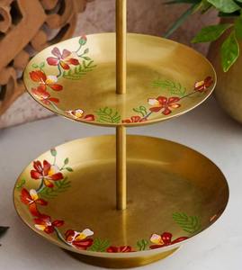 Moderno Soporte de Pastel de Dos Niveles de Latón Pintado a Mano con Diseño Floral, Elegante Plato de Servicio de Metal Dorado de Lujo para Cupcakes, Ideal para Fiestas - Product Image 5