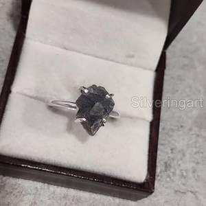 Bague pour femme en argent sterling 925, pierre précieuse labradorite naturelle, sertie à griffes, cadeau de Noël ou d'anniversaire, bijoux faits à la main - Product Image 3