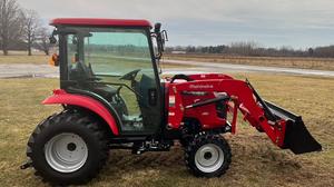 Tractor Agrícola Mahindra 1635 HST 4WD 2025 - Product Image 4