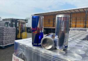 Mejor oferta de descuento en ventas Original Red Bull 250ml Bebida energética Lista para exportar desde el almacén - Product Image 3