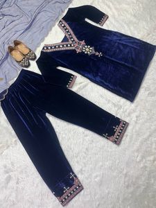 El último diseñador de ropa de fiesta, terciopelo viscoso, secuencia pesada, bordado, trabajo, Anarkali, Top y pantalón con red de mariposa Dupatta - Product Image 3