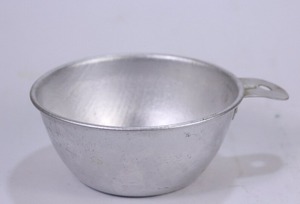 Exportateur indien Bol de service classique en aluminium de style indien pour les repas traditionnels ou le daal et le riz disponibles à la vente - Product Image 2