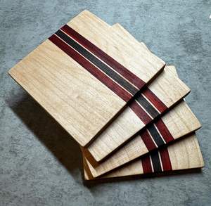 ชุดจานรองแก้วไม้ที่มีพื้นผิวเรียบเนียน ป้องกันรอยขีดข่วนและรอยความร้อนบนโต๊ะ - Product Image 4