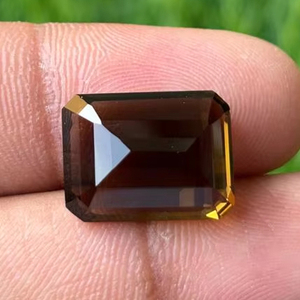 ควอตซ์สโมคกี้สีน้ำตาลธรรมชาติคุณภาพสูง ทรงบาแกตต์ ขัดเงา สำหรับทำเครื่องประดับ หินหลวม Sami Gems Hub SQ02 ขนาด 16x12x9 มม. - Product Image 5