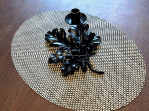 Chandelier en fer forgé à base de chêne noir avec éléments de beignet au design de feuille de chêne ART en fer pour le décor de Noël de vacances de Noël - Product Image 3