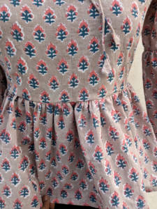 Blusa de verano con estampado de bloques indios Blusa bohemia de algodón puro con diseño floral Top con estampado de bloques de moda - Product Image 3