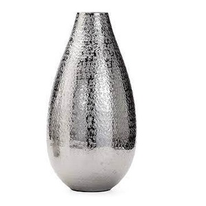 Vase décoratif artisanal en métal Pot de fleur de dernière qualité pour la maison couleur mélangée avec vase à fleurs au design martelé à vendre - Product Image 4