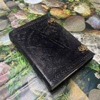 Journal en cuir fait main avec pentagramme celtique, reliure cousue, format A5, grimoire vintage, couverture rigide, papier à bords festonnés, 100 feuilles, personnalisable