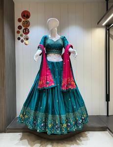 Chaniya Choli de Algodón Khadi Pesado Tradicional de Alta Calidad, Estampado a Mano, 12m, con Dupatta Vintage Bordada y con Efecto de Humedad - Product Image 6