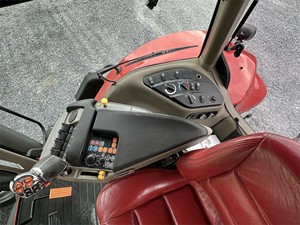 Usado para Case IH Magnum 220 Tractor de ruedas de alto rendimiento a la venta, incluido el motor de cojinete central, bomba de engranajes, caja de cambios - Product Image 5