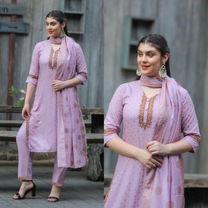 Beau costume de rayonne tissé Zari brodé à la main complexe ensemble de vêtements de fête traditionnels lourds pour adultes Style pakistanais indien - Product Image 5