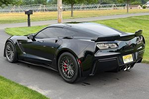 สภาพดีเยี่ยม รถมือสอง Chevrolet Corvette Z06 Coupe ปี 2015 เกียร์ธรรมดา 7 สปีด - Product Image 4