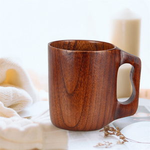 Taza de Madera Hecha a Mano para Hombre y Mujer, Regalo Perfecto para Beber Té, Elegante Juego de Taza y Platillo - Product Image 1