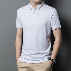 T-shirt à manches courtes personnalisé avec logo OEM, chemise polo décontractée pour homme, style coréen pour jeunes, simple et fin - Product Image 1