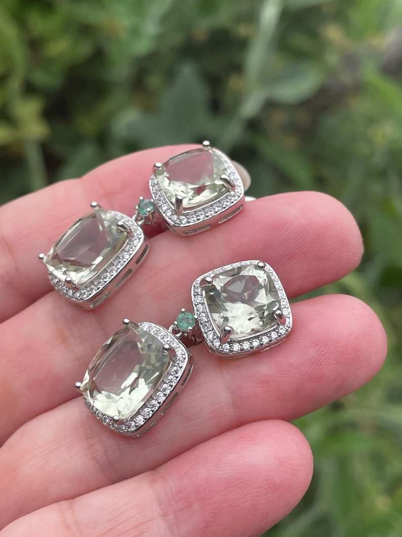 ตามภาพที่แสดง