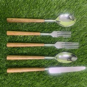 Cutlery Set of 4 Pcs Flatware for Home Restaurant Silver Color Modern Wood & Metal Cutlery Set Best Quality Spoon Fork and Knife - Product Image 2