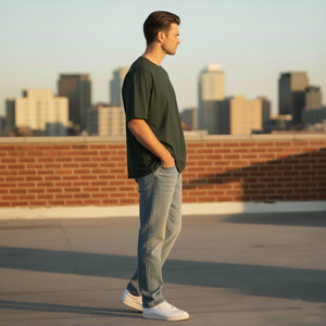 Camiseta Extra Grande de Algodón Orgánico para Hombre, 100% Informal, Cuello Redondo, Diseño Urbano con Técnica de Lavado, Logotipo Frontal - Product Image 2