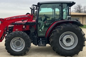 MASSEY FERGUSON 4710 Tractores 100 HP a 174 HP Variantes Compare y elija su máquina agrícola perfecta - Product Image 2