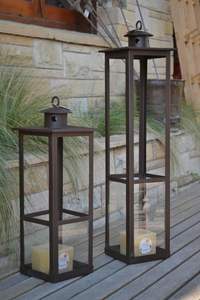 <b>Moroccan</b> decorative metal <b>lantern</b> with enamel finish ideal for lavish home decor and festive ceremonies - Product Image 3