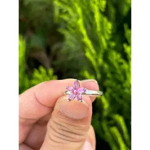 Bague florale en saphir rose, argent sterling 925, bague en pierres précieuses à fleurs faite à la main, fournisseur de bijoux en gros - Product Image 3