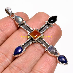 Pendentif croix en argent sterling 925 fait main avec pierres précieuses multiples |   Bijoux en labradorite, lapis-lazuli, onyx noir et cornaline - Product Image 4