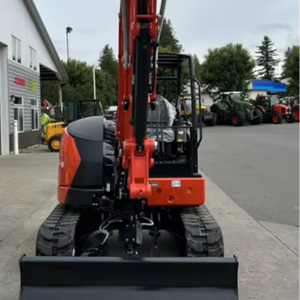 Mini-excavatrice sur chenilles Kubota U55-5 d'occasion, excavatrice compacte hydraulique pour travaux agricoles et de construction - Product Image 1