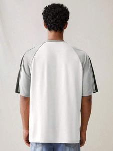 เสื้อยืดผ้าฝ้ายสำหรับผู้ชายพร้อมปักโลโก้เสื้อยืดสไตล์ระบายอากาศได้ดี OEM ODM ออกแบบได้ตามต้องการ - Product Image 3