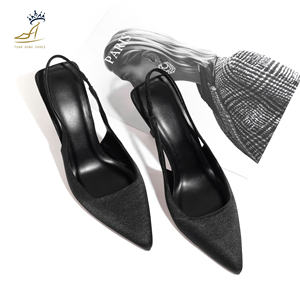 Fabricant vietnamien de chaussures à bout pointu, talons aiguilles de 7 cm, en satin et PU, service OEM/ODM - Product Image 5