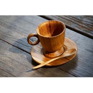 Tasse en bois artisanale de qualité supérieure Verres en bois naturel durable pour hôtels, bars et camping en plein air disponibles à la vente - Product Image 1