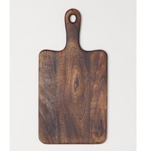 Tabla de Cortar Moderna Hecha a Mano de Madera Oscura Ecológica y Duradera, Utensilios de Cocina Premium, Serie Ramadán Eid - Product Image 6