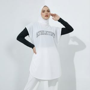 Vestido Deportivo Modesto para Mujeres Musulmanas, Túnica Larga Atlética con Hiyab Integrado, Transpirable, de Secado Rápido, Diseñado para Entrenamientos en el Gimnasio y Fitness - Product Image 1