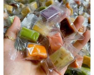 Bonbons au coco vietnamiens traditionnels de Ben Tre, bonbons au coco, au durian, aux cacahuètes et au gingembre, 1,92 oz, emballage de vente au détail ANGLE - Product Image 2