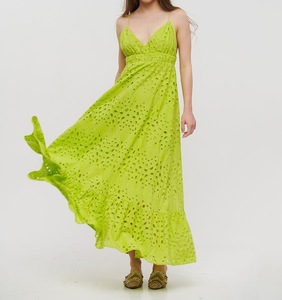Robe longue d'été sans manches à col en V avec ouverture au dos et décoration boutonnée, couleur lime, taille unique, 100 % coton - Product Image 1