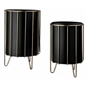 Support de plante en métal enduit de poudre dernière arrivée jardinière de décoration d'aspect Premium pour la décoration de balcon utilisation décorative à la maison - Product Image 6