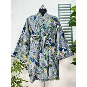 Robe de chambre unisexe en velours de luxe, kimono, veste réversible avec doublure en soie, cadeau automne-hiver, élégant, vert Ikat, bleu Malibu, enveloppant - Product Image 3