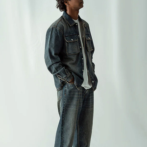 Nouvel article Chemise en jean avec impression de logo personnalisé pour hommes Vêtements décontractés Tenue tendance Vente en ligne Chemise en jean pour hommes fabriquée au Pakistan - Product Image 1