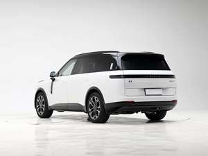 SUV Usado de Alto Rendimiento, Vehículo Eléctrico Híbrido Enchufable con >700km de Autonomía y Batería de 90-110kWh para Viajes Familiares y Desplazamientos Urbanos - Product Image 5