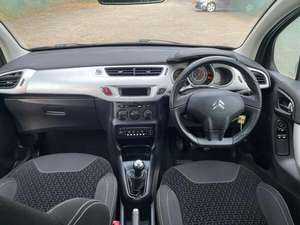 CITROEN C3 1.4I 2010 USADO, Volante a la Izquierda/Derecha - Product Image 4