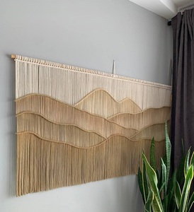 Macramé artisanal boho suspendu conçu par des mains habiles parfait pour cadeaux pendaisons de crémaillères mariages ou espaces spirituels - Product Image 4