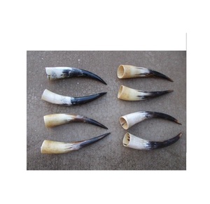 Articles de décoration intérieure de qualité supérieure, pièce en corne de buffle yéménite avec poignée, à vendre, produit artisanal en corne - Product Image 1