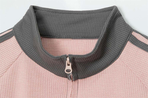 เสื้อฮู้ดดี้ผู้หญิงคุณภาพดีขายดีสำหรับฤดูหนาว พิมพ์ลายด้านหน้าแบบ DTF ผ้าโพลีเอสเตอร์/คอตตอนผสม แฟชั่นทันสมัย ทรงพอดีตัว หนานุ่ม - Product Image 4