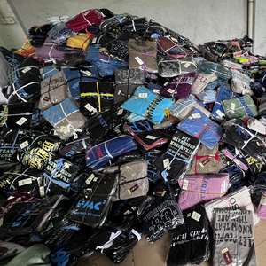 เสื้อยืดคอกลมแขนสั้นผู้ชาย ผ้าฝ้าย 100% ถักทอ ลายเรียบ โลโก้ด้านหน้า ระบายอากาศ แห้งเร็ว ขายส่งจากโรงงาน - Product Image 4