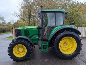 Tractor Agrícola JOHNN 6320 4WD de 70HP con Bomba de Alta Productividad para Motor, Entrega Rápida, Calidad Premium, Diseño Eficiente - Product Image 5