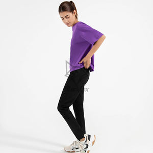 Camisetas informales para mujer, pantalones cortos teñidos lisos de secado rápido con cuello redondo, venta al por mayor, camisas en blanco ecológicas personalizables - Product Image 5