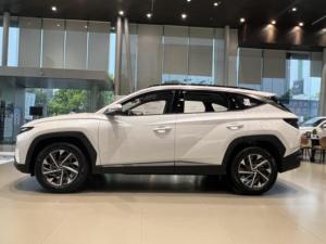 Tucson 2022 Usado, Euro VI, SUV Nuevo, Cámara LED, Asientos de Cuero Eléctricos, Turbo L, Techo Solar, Multifunción, Automático, Volante a la Izquierda, Tracción Delantera - Product Image 3