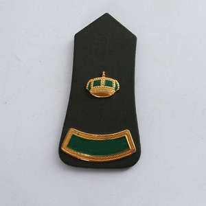 Hombreras Hechas a Mano con Detalles en Flecos Dorados para Uniformes de Vestimenta Formal y Desfiles, Hombreras en Venta - Product Image 3