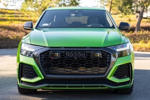 EXREMELY CLEAN 2022 AU-DI RS Q8 TWIN-TURBO V8 AWD READY TO DELIVER - Product Image 2